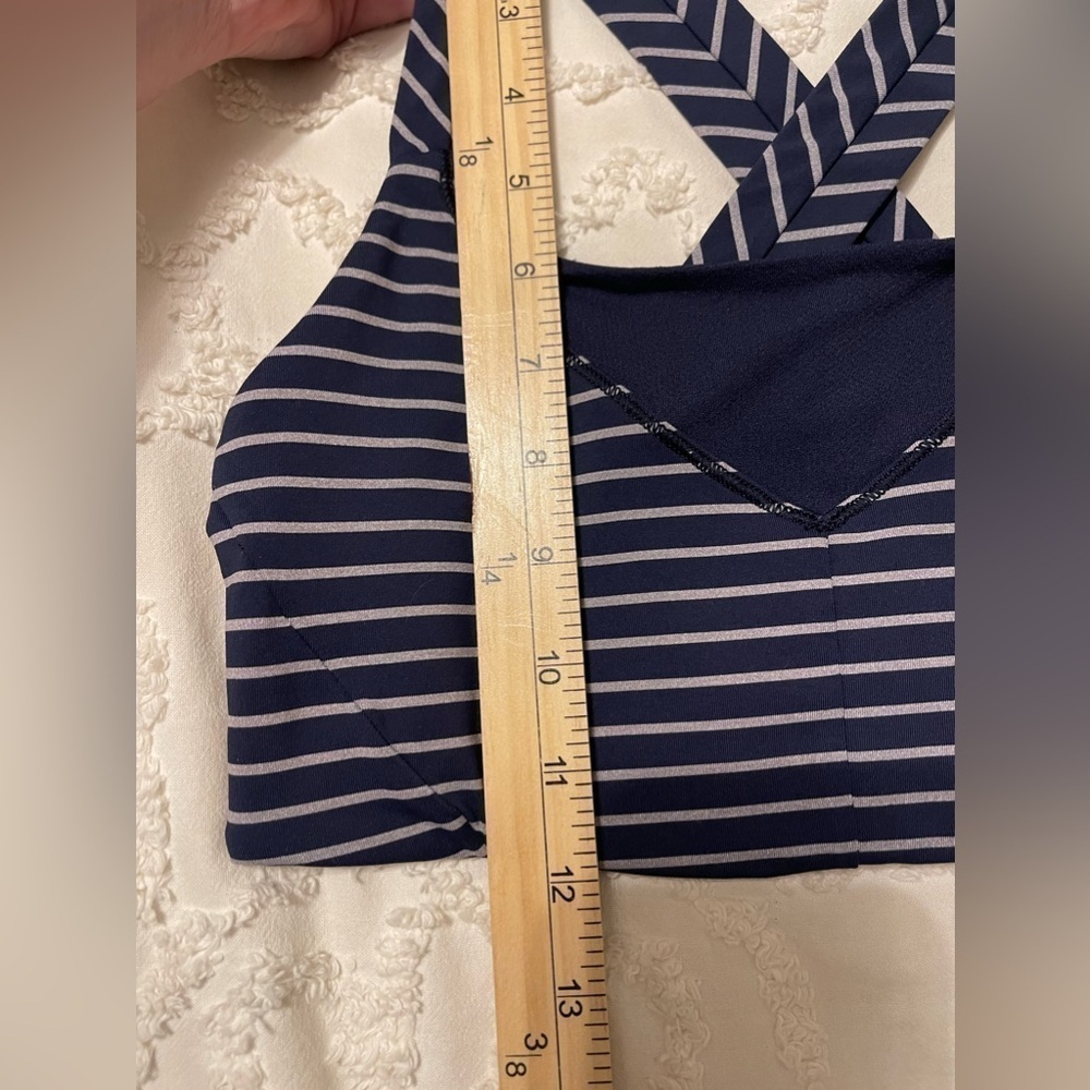 Lululemon On Your Way Navy Luxtreme Mesh RARE - Picture 4 of 6